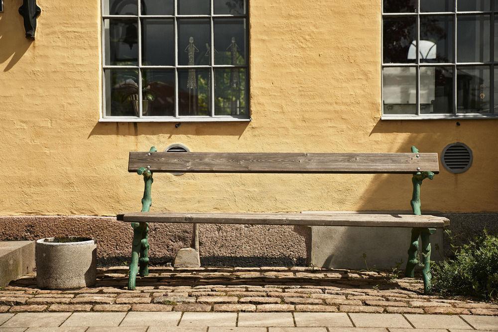 Хостел Stoberiet Свеннборг Екстер'єр фото A bench in Copenhagen