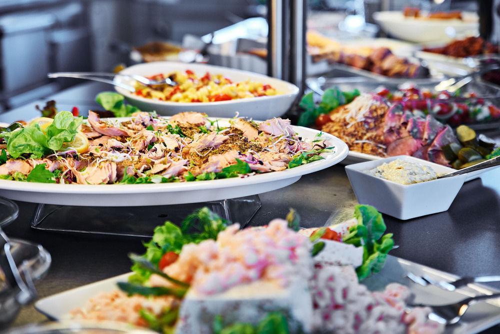 Хостел Stoberiet Свеннборг Екстер'єр фото A salad bar