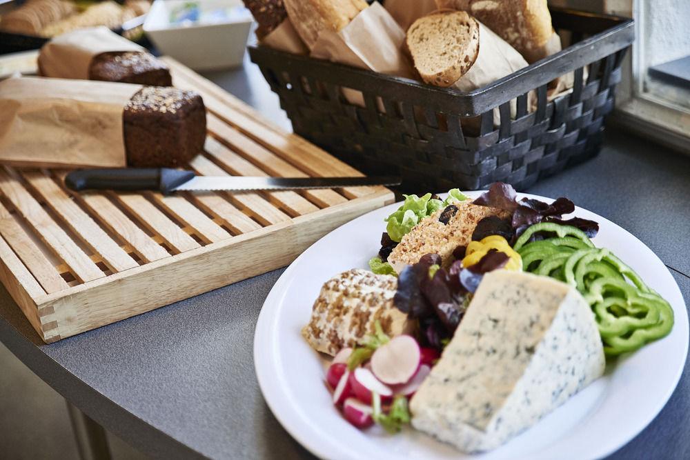 Хостел Stoberiet Свеннборг Екстер'єр фото A cheese platter